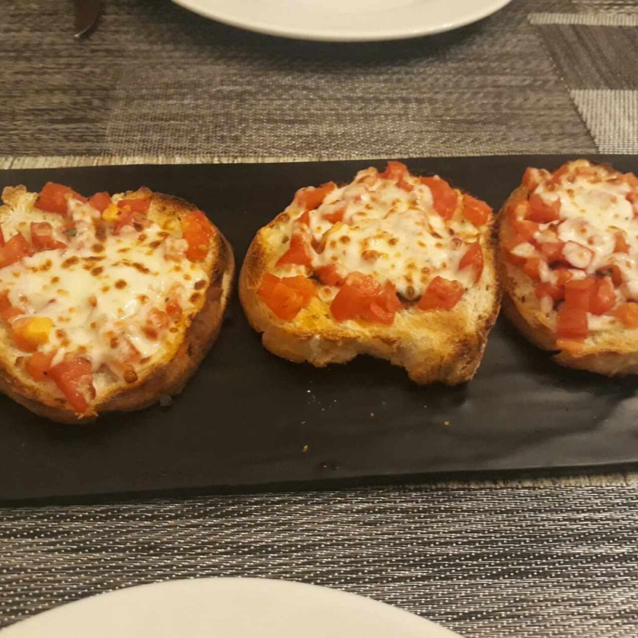 Antipasti - Bruschetta Strega