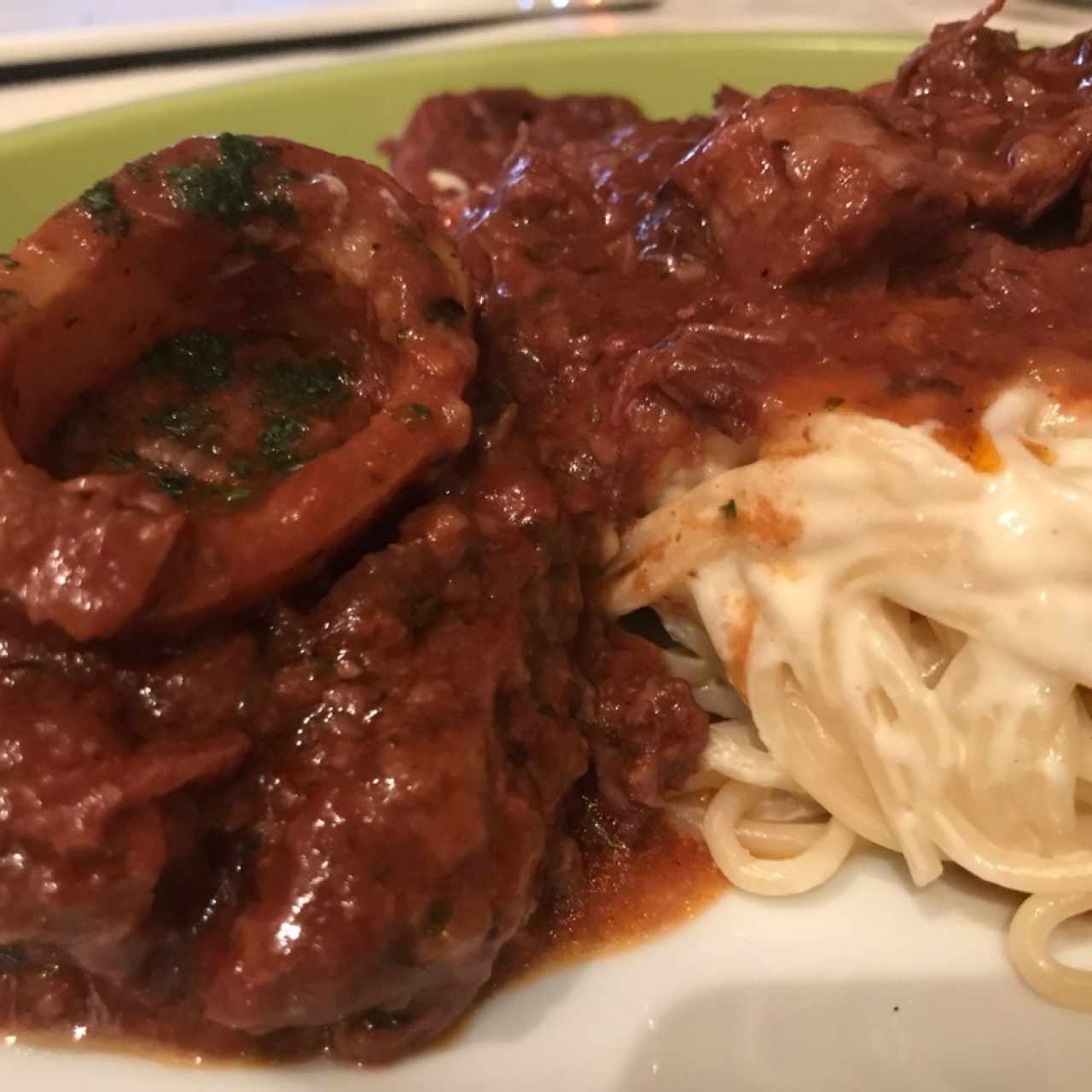 Ossobuco de Res con Linguini a la Crema 🤤
