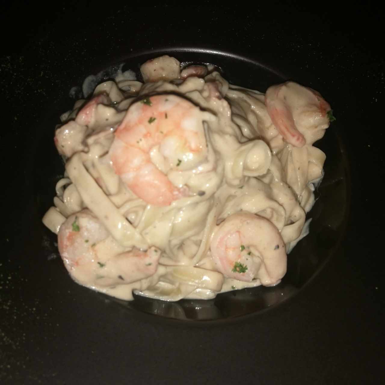 Fettuchini Strega con Camarón