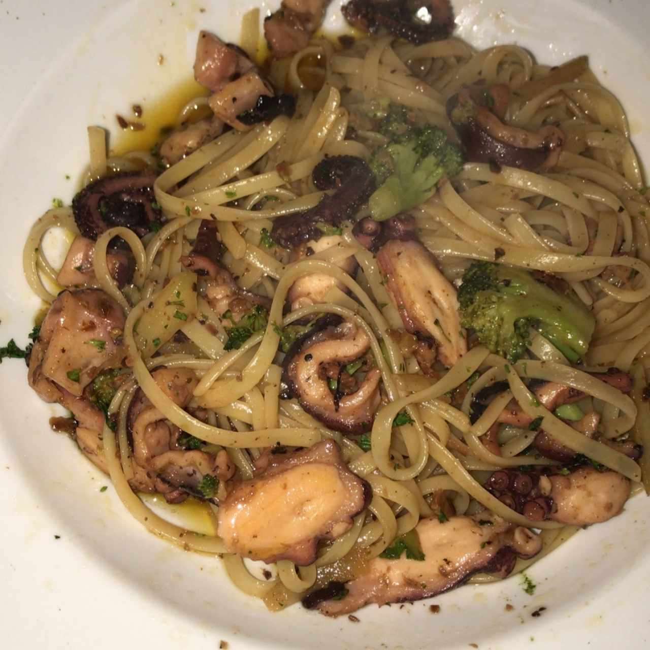Linguini con Pulpo y Brócoli