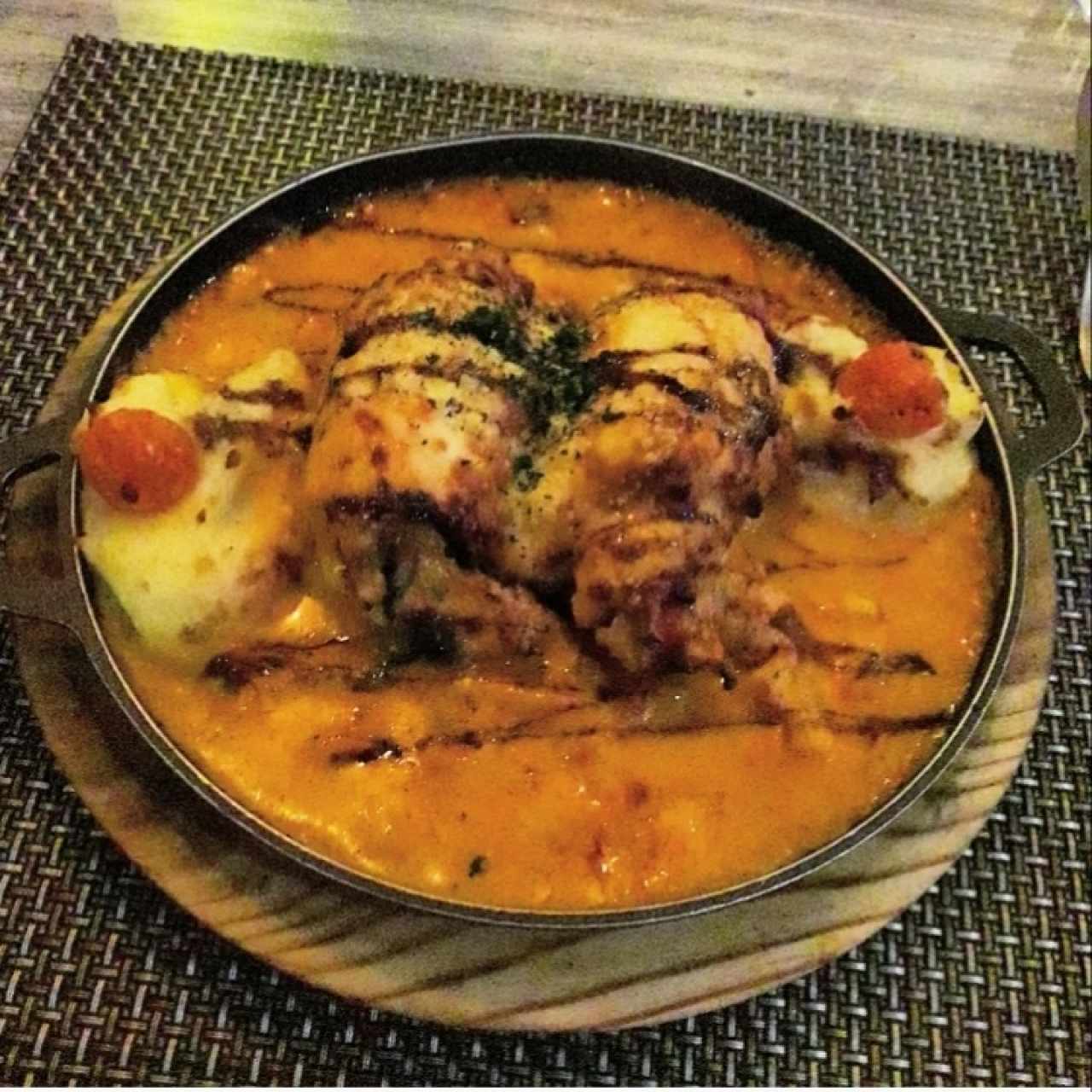 Pesca del Día (envuelto en berenjena y vegetales)