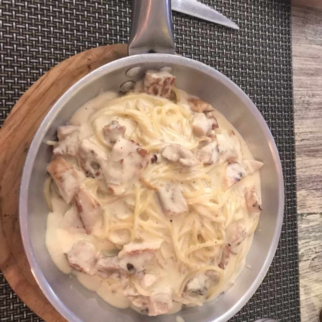 spaguetti con slsa a 4 quesos