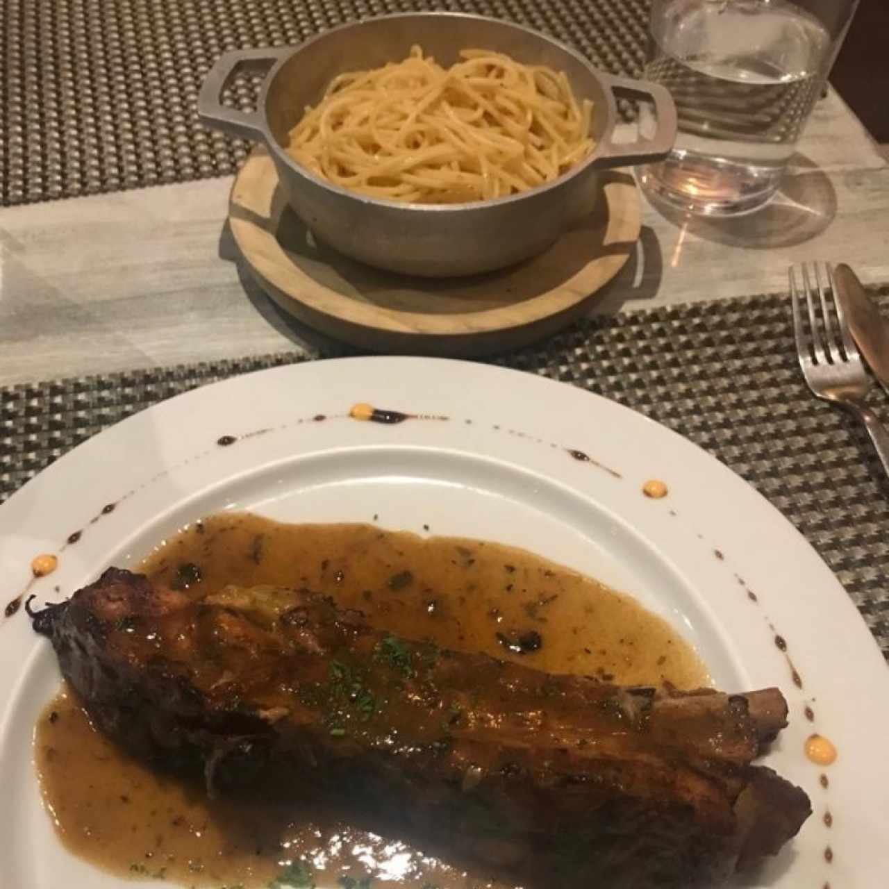 Corte de Rack de Cerdo al Grill