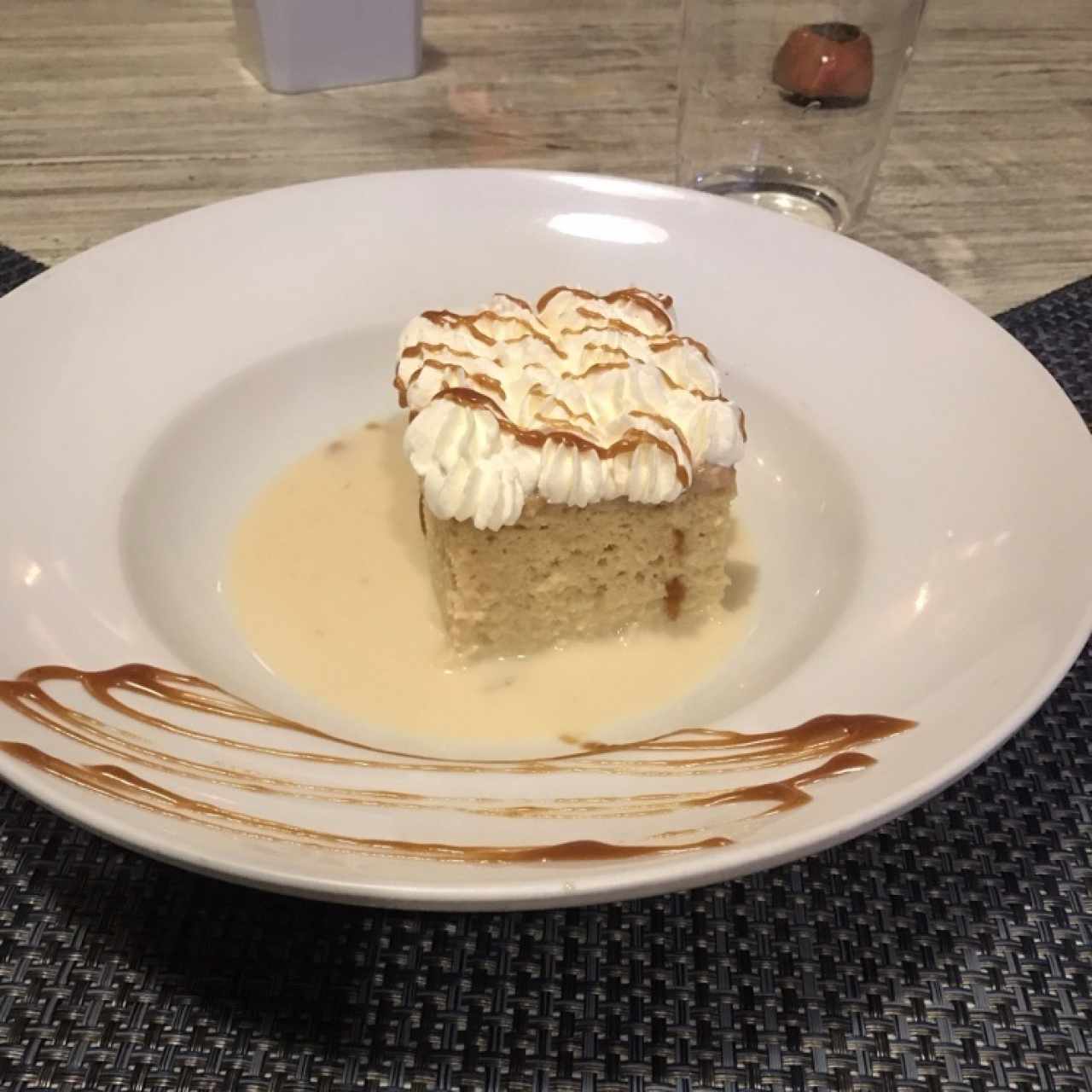 tres leche con bailey