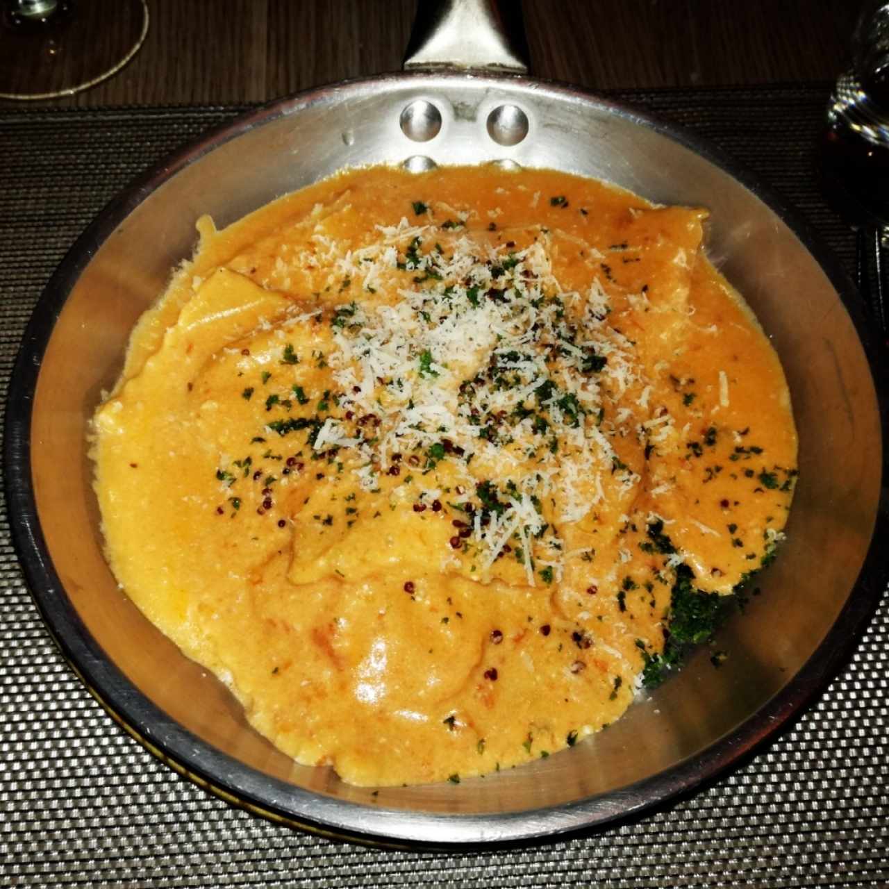 Ravioli de Salmón y Ricotta