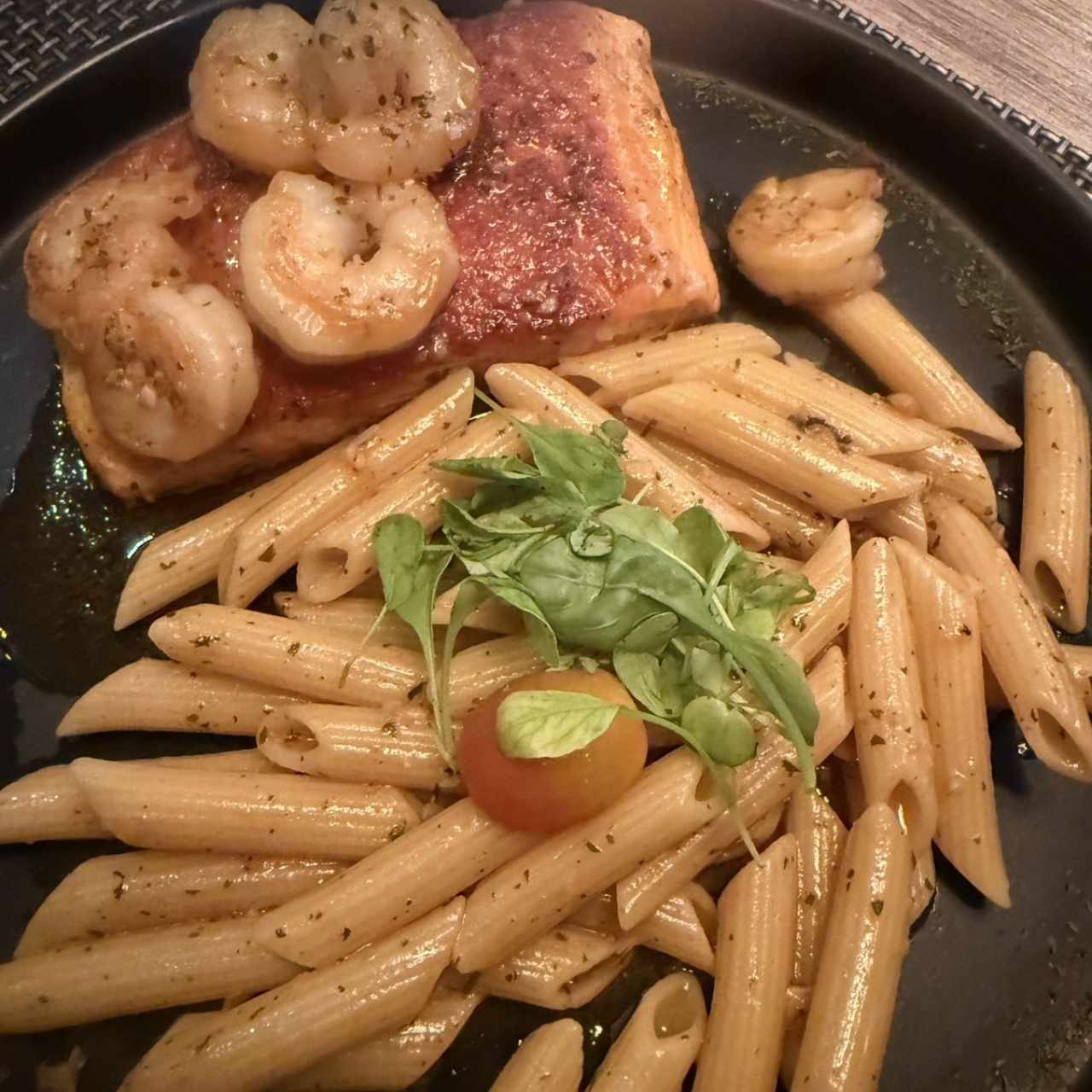 Pescados - Salmón con Camarones