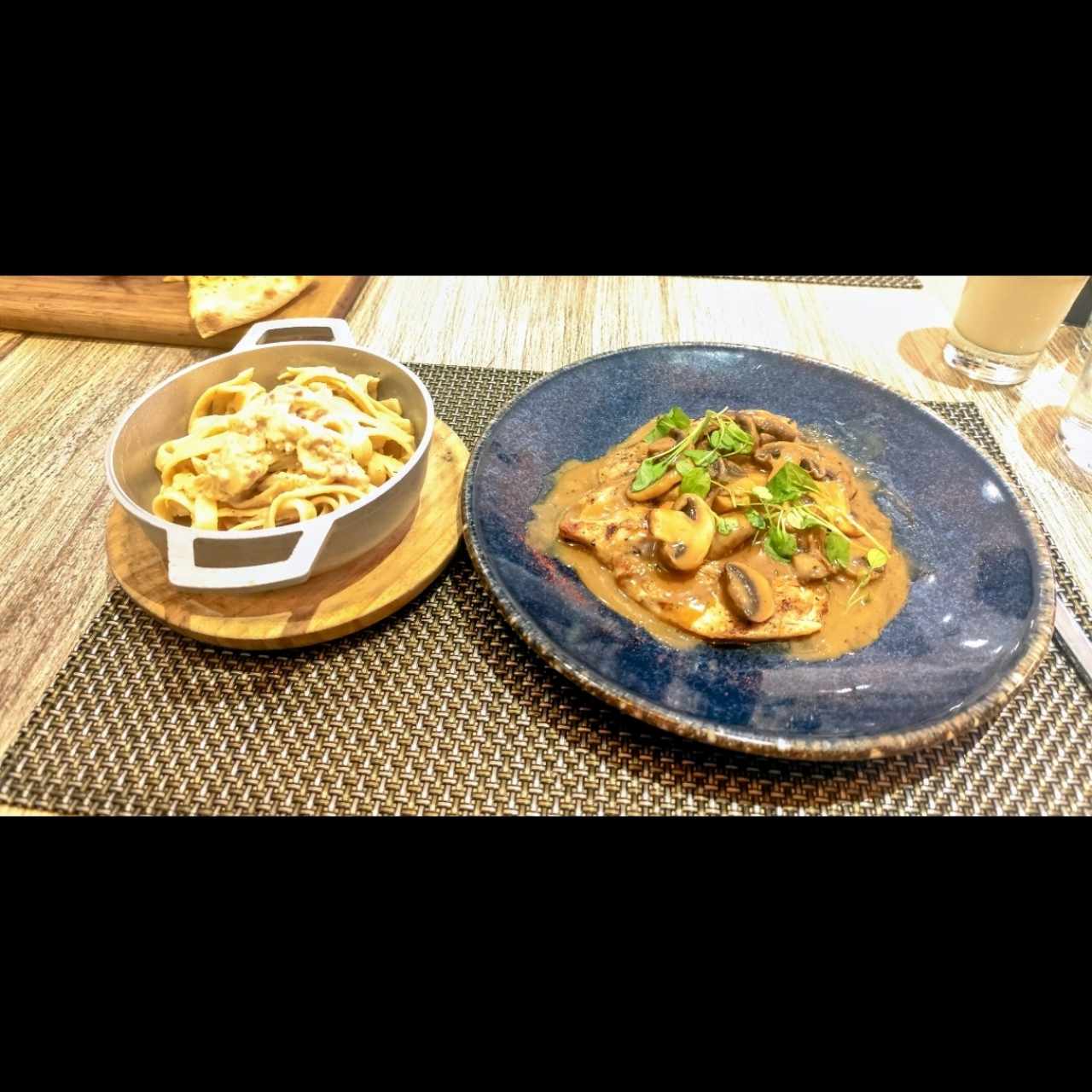 Pechuga de Pollo al Funghi
