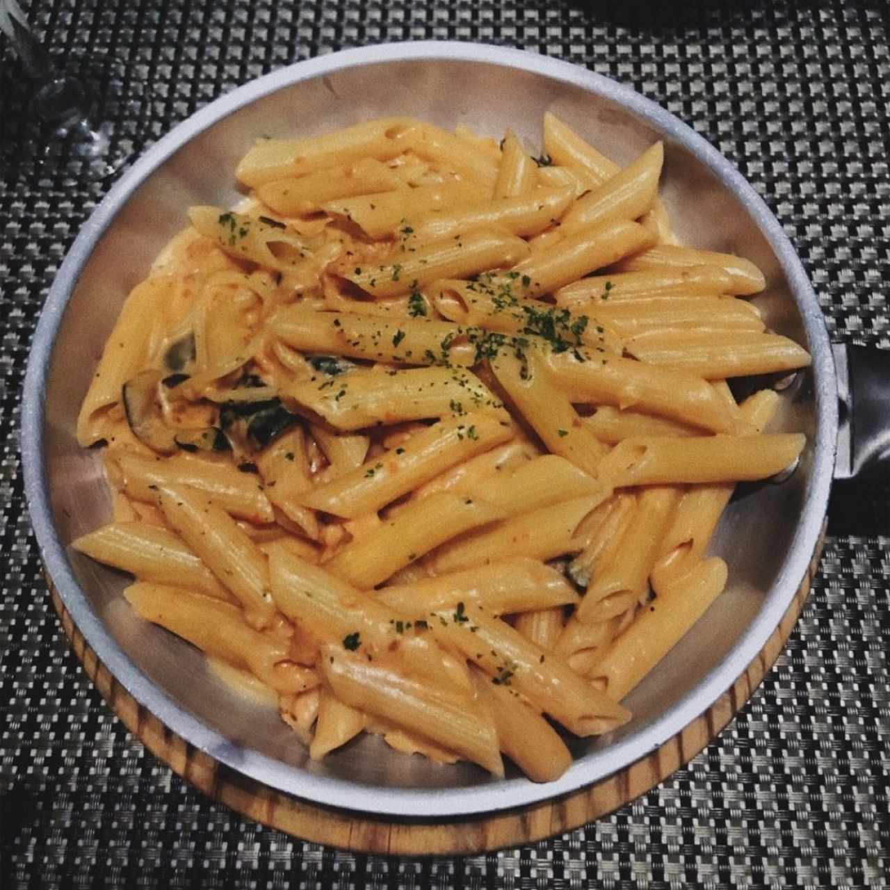 Penne con Salmon y Zuchinni