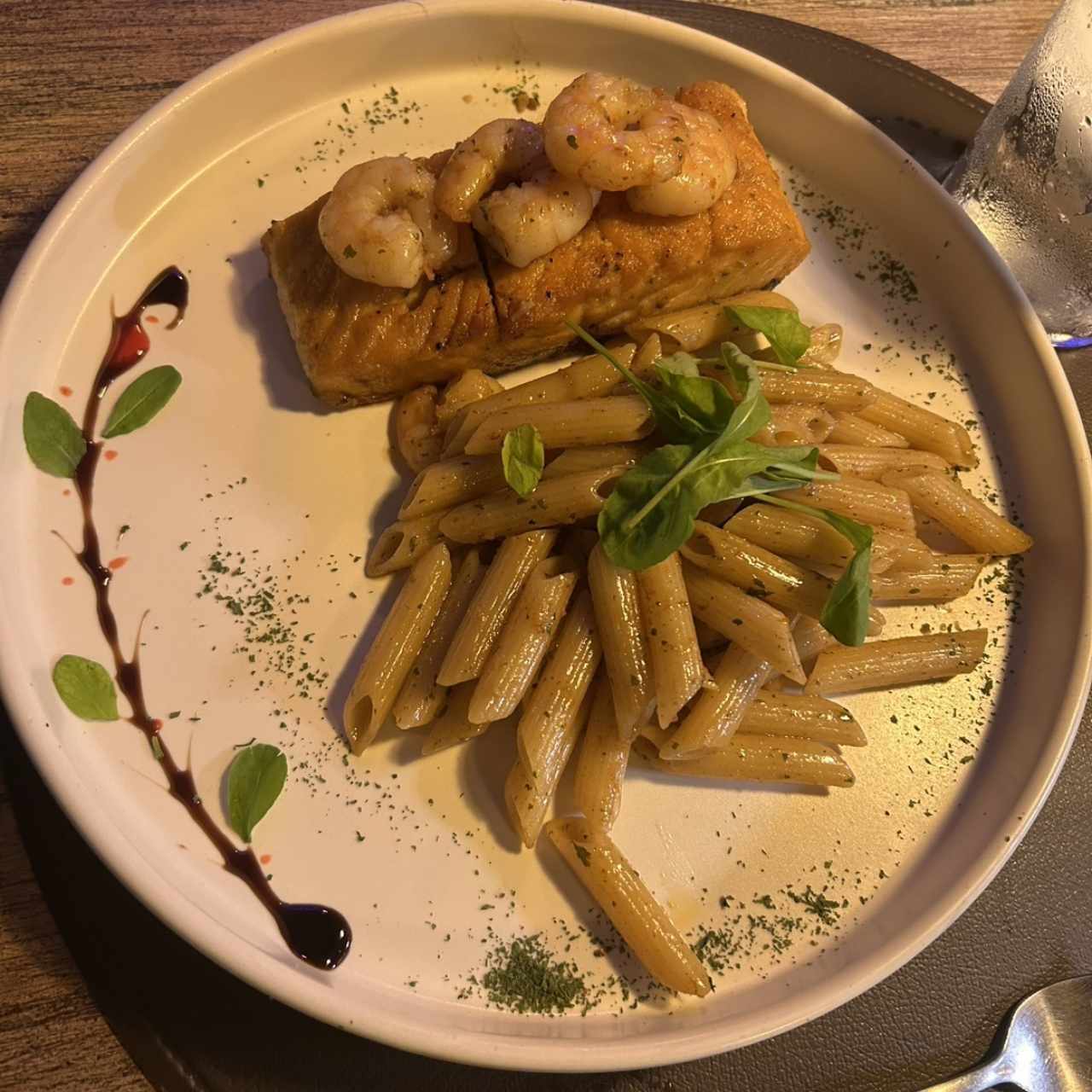 Pescados - Salmón con Camarones