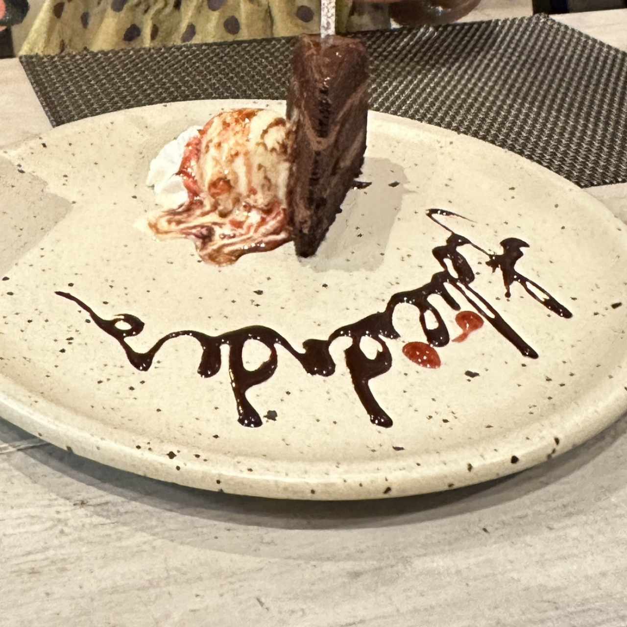 Postres Artesanales - Delicia de Chocolate