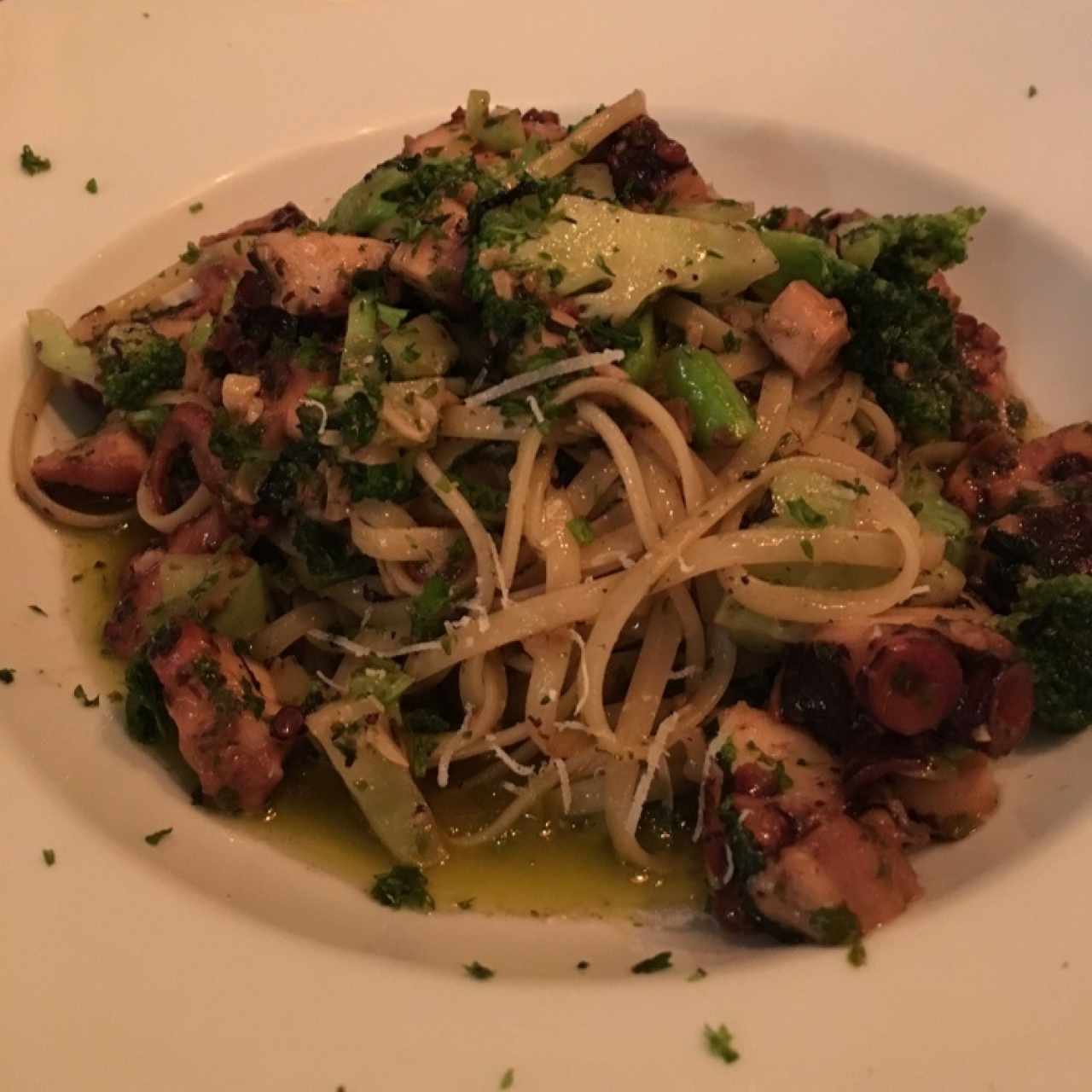 Linguini con Pulpo y Brócoli