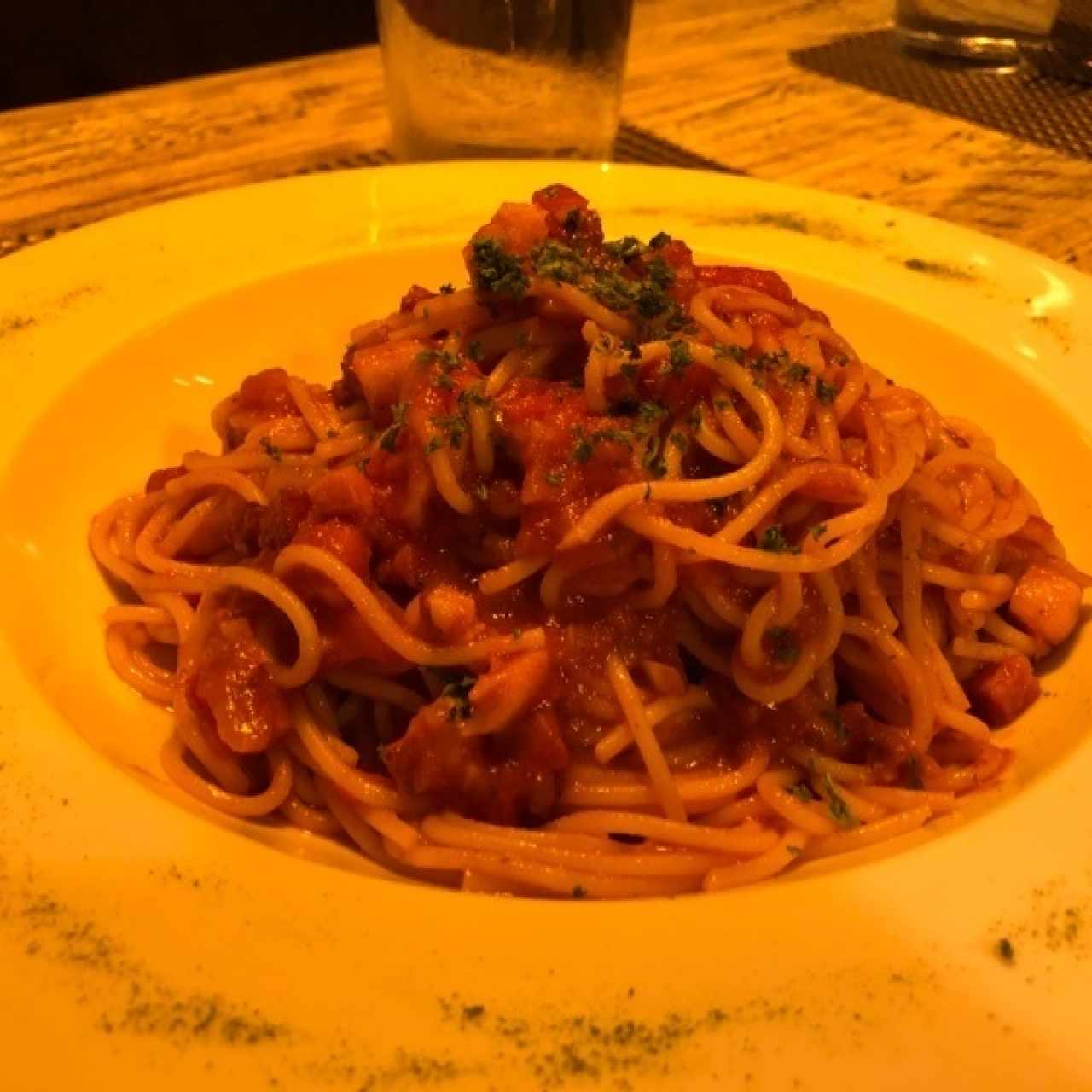 espaguetti en salsal matricciana