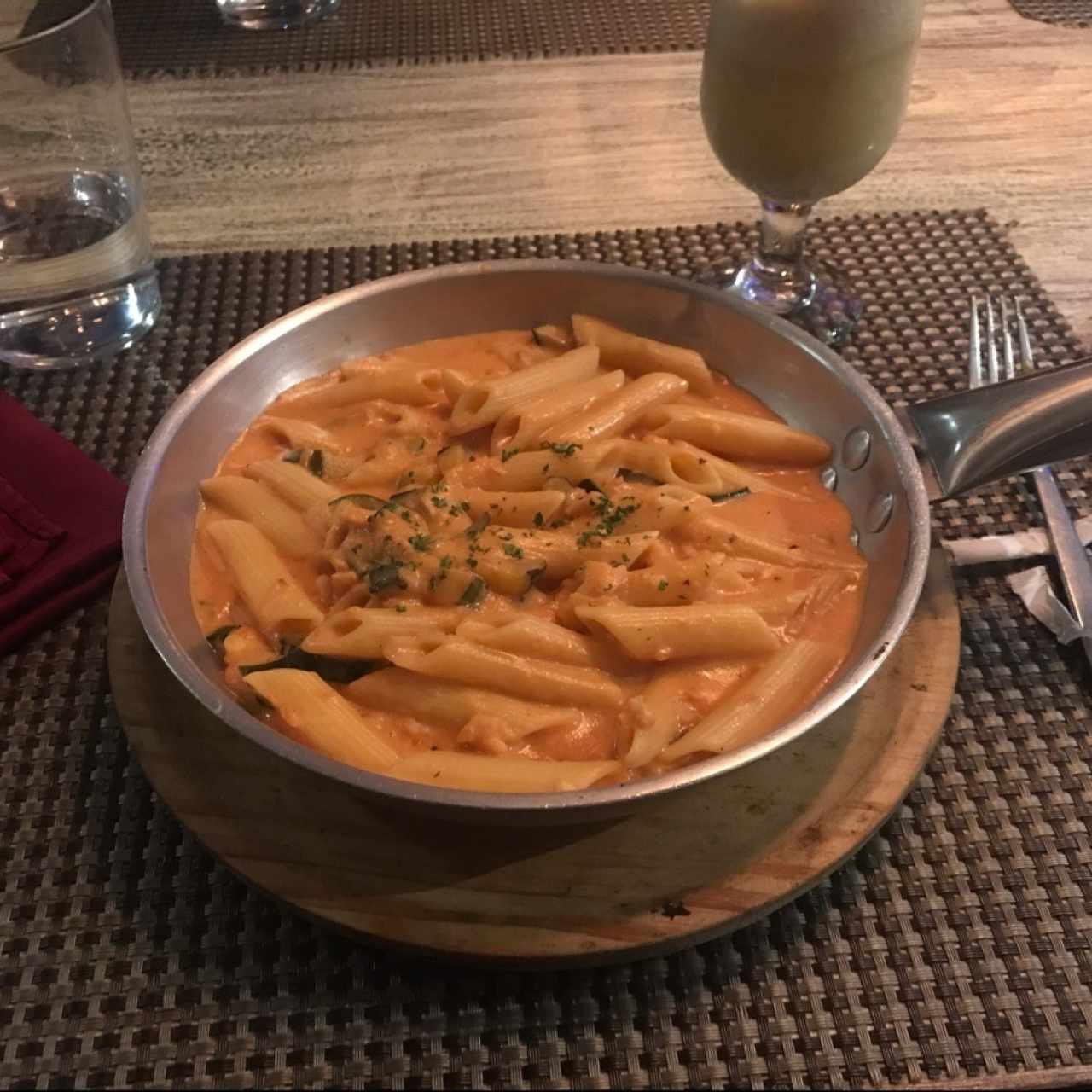Penne con Salmon y Zuchinni