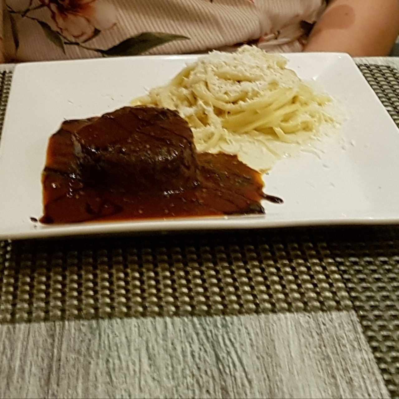 Extracotto con lenguini a la cuatro queso.