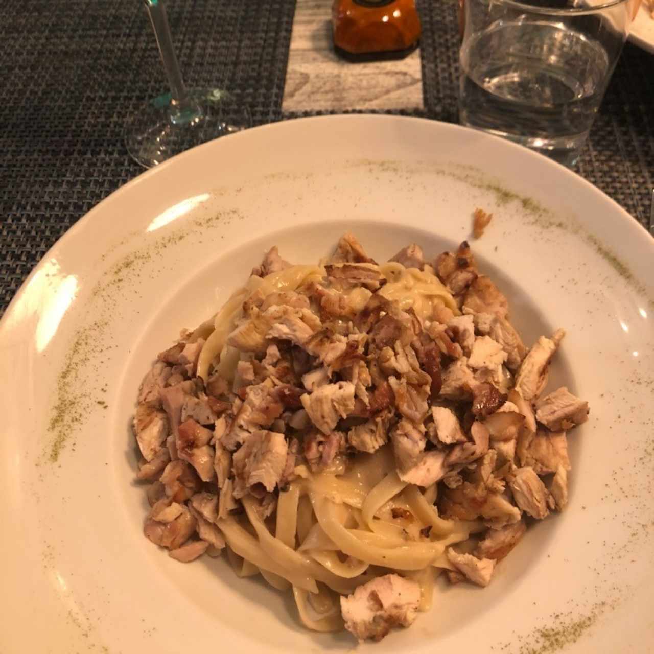 Fettuccine a la Strega de pollo 