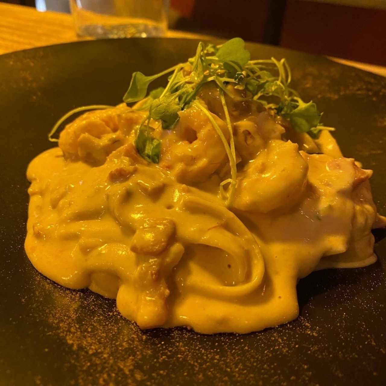 Fetuccine Strega con Camarones