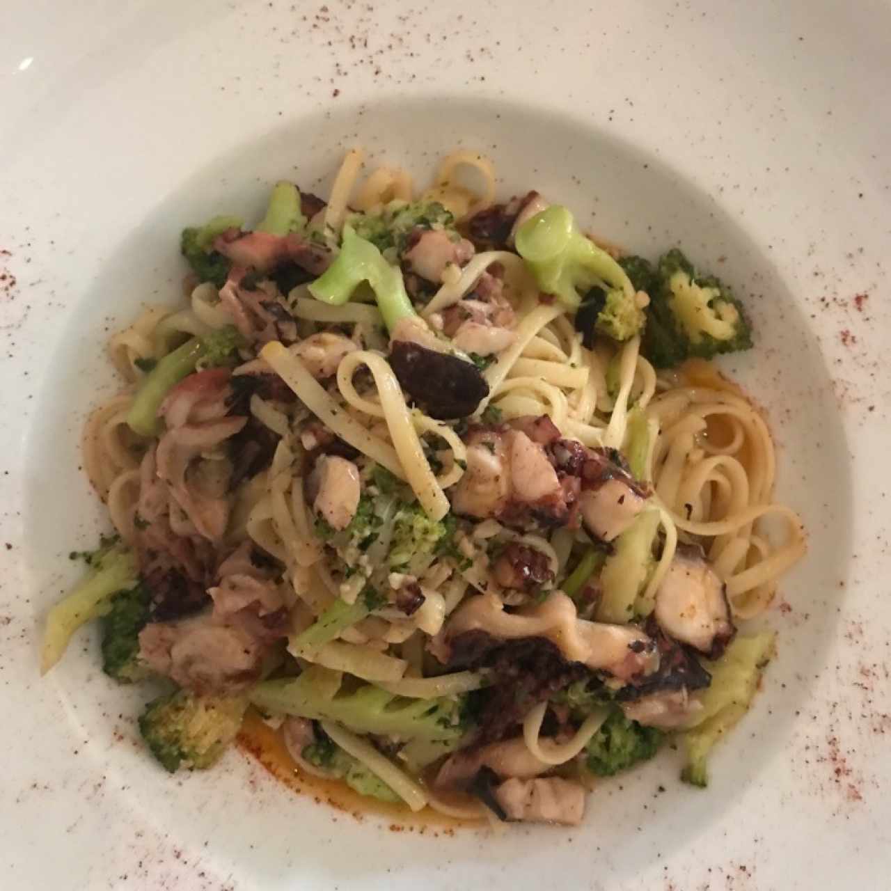 Linguini con Pulpo y Brócoli