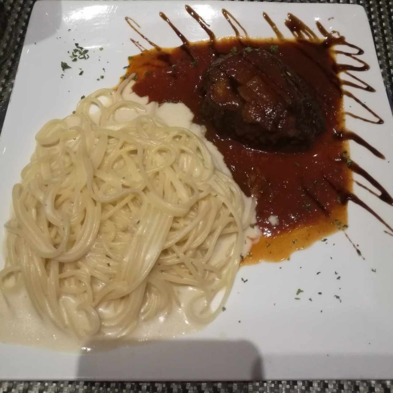 Extracotto con linguini 4 quesos