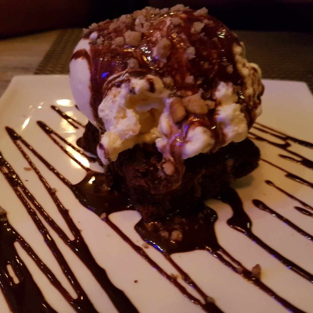 Postres - Brownie con Helado