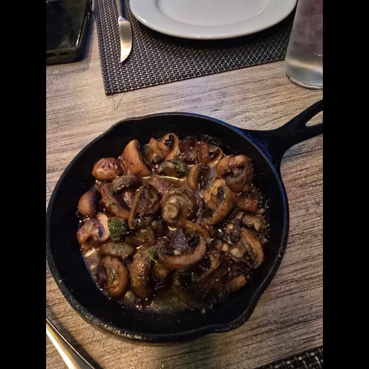 hongos al ajillo 