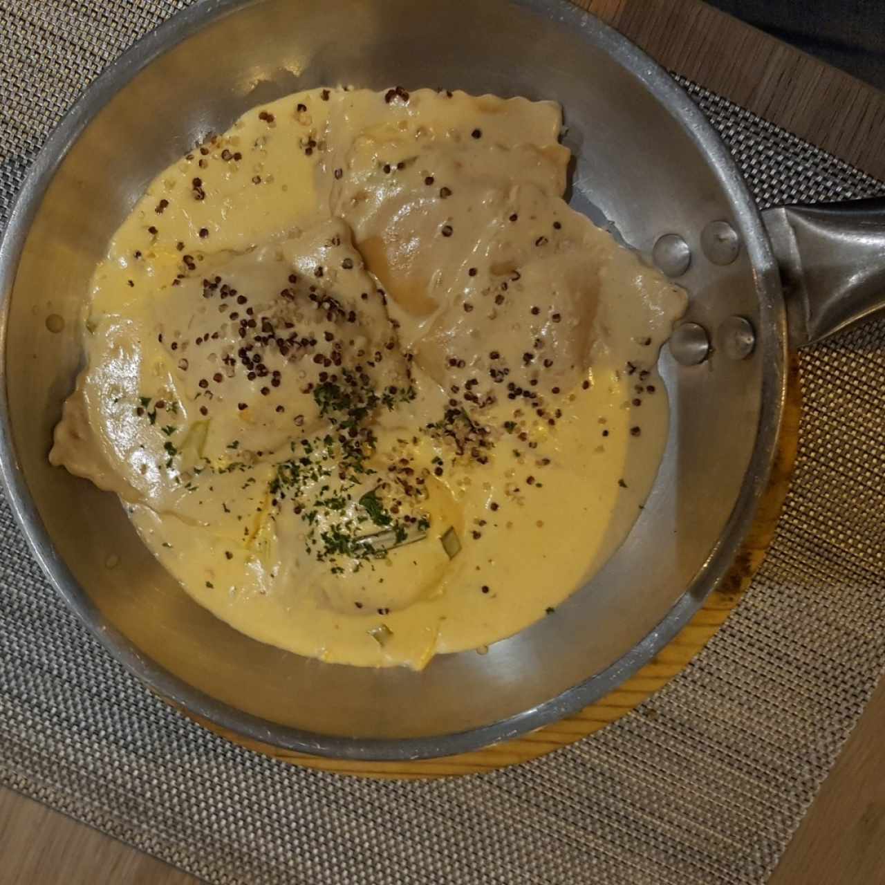 rabioli de salmón 
