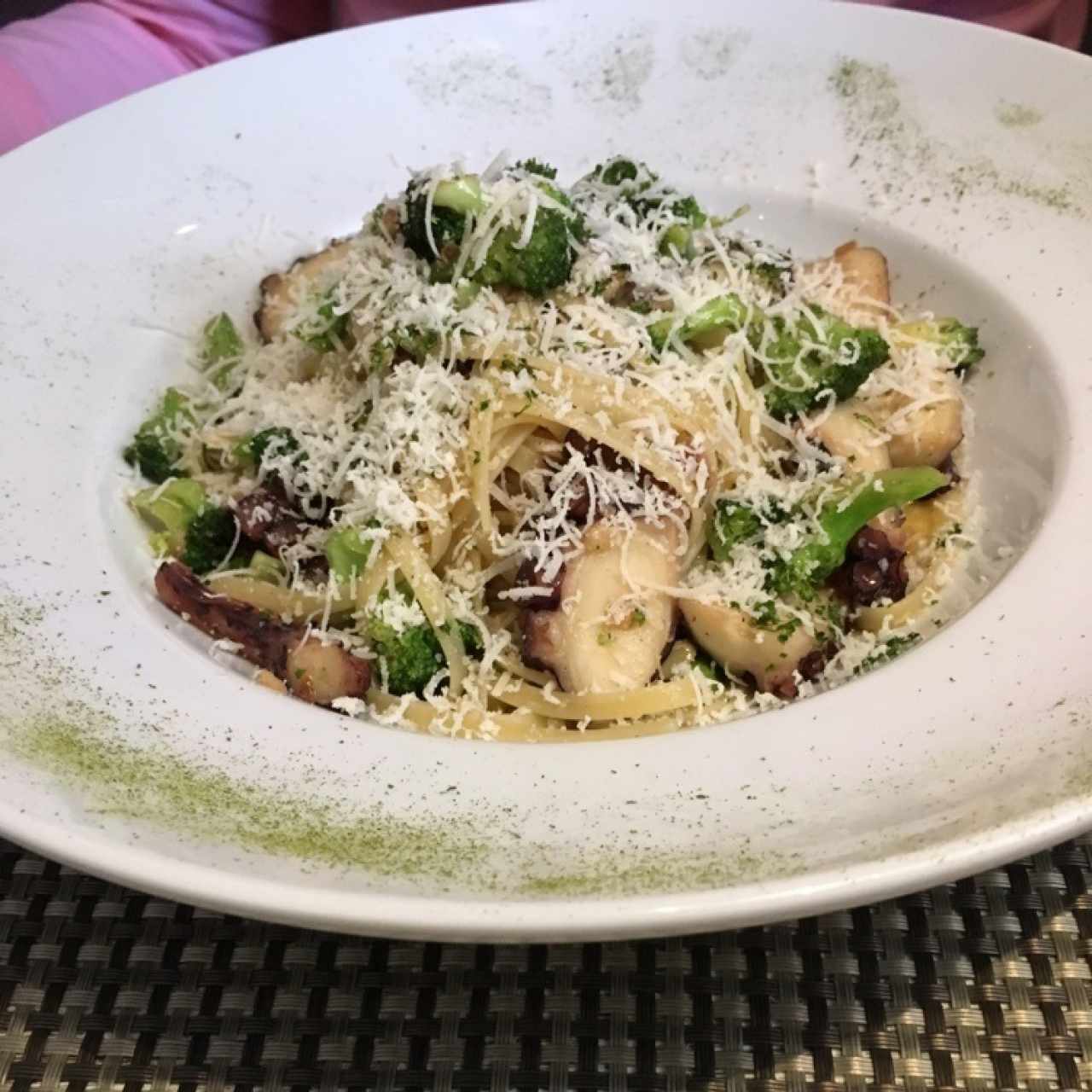 Linguini con Pulpo y Brócoli