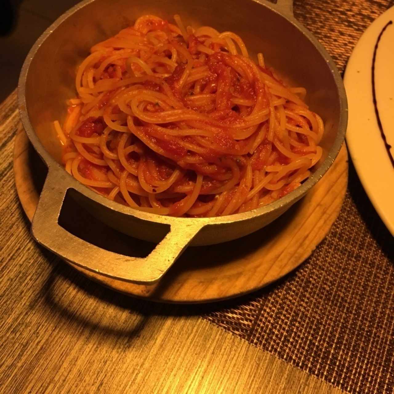 Spaguetti en salsa roja