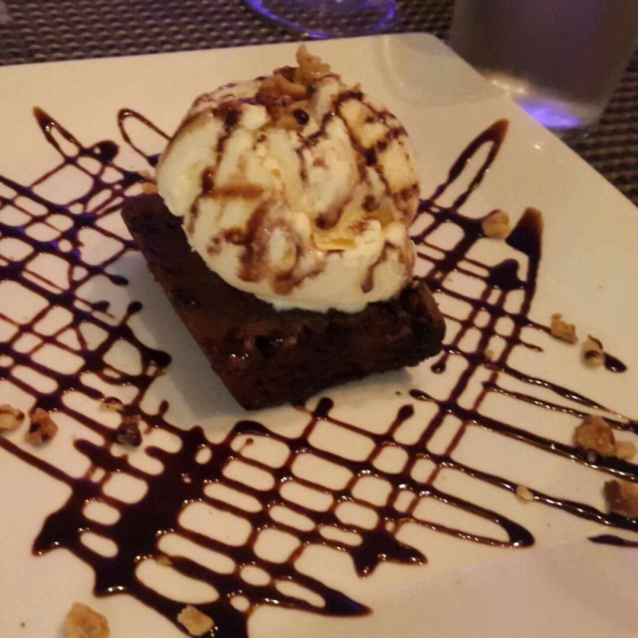 Postres - Brownie con Helado