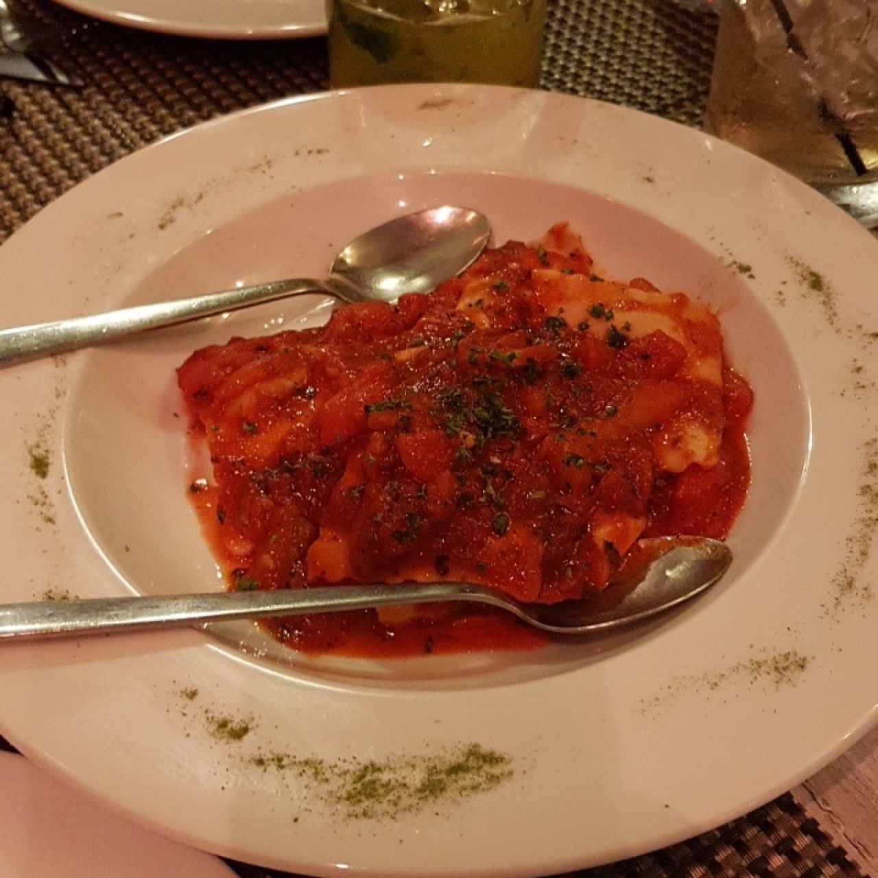 Raviolis Relleños de Queso Ricotta y Espinaca