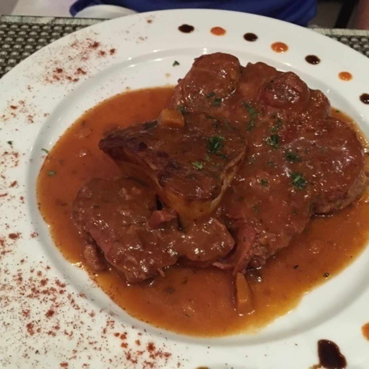 Ossobuco de Res con Linguini a la Crema