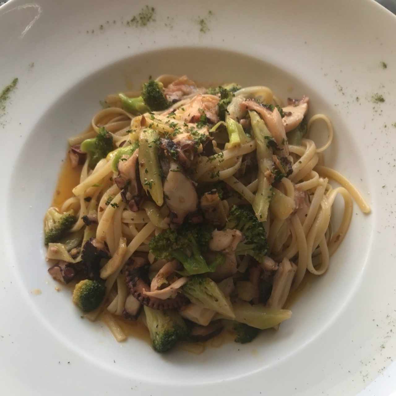 Linguini con Pulpo y Brócoli