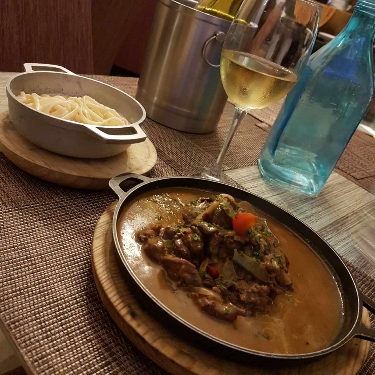 Strogonoff de Res con pasta a la crema