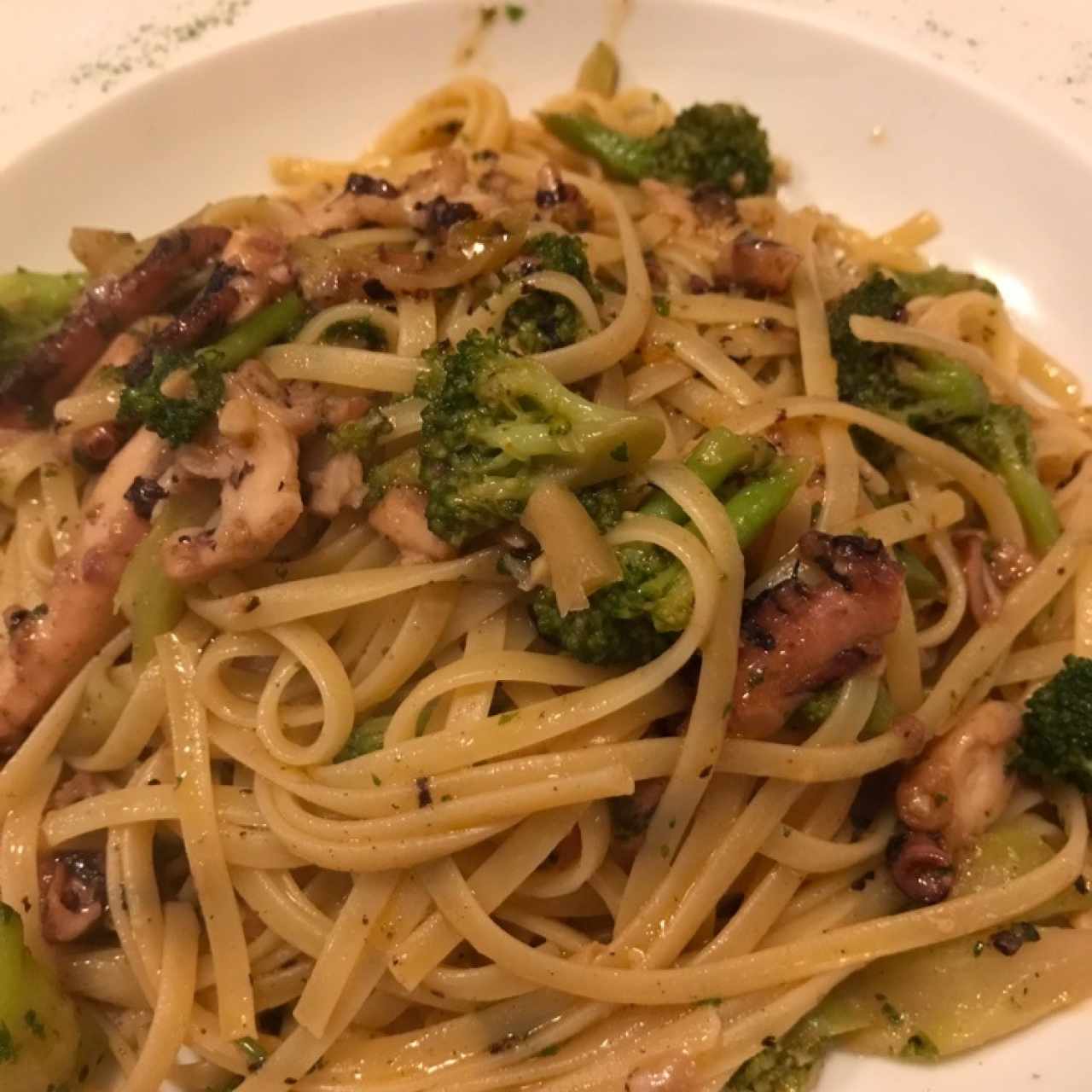 Linguini con Pulpo y Brócoli