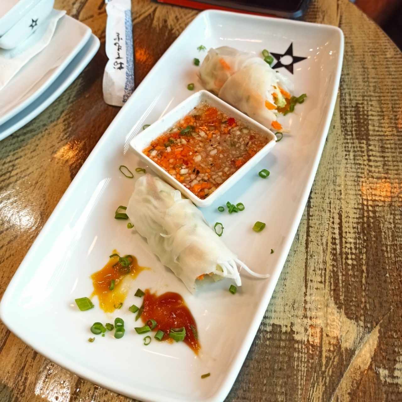 Rollitos de Papel de Arroz de Pollo