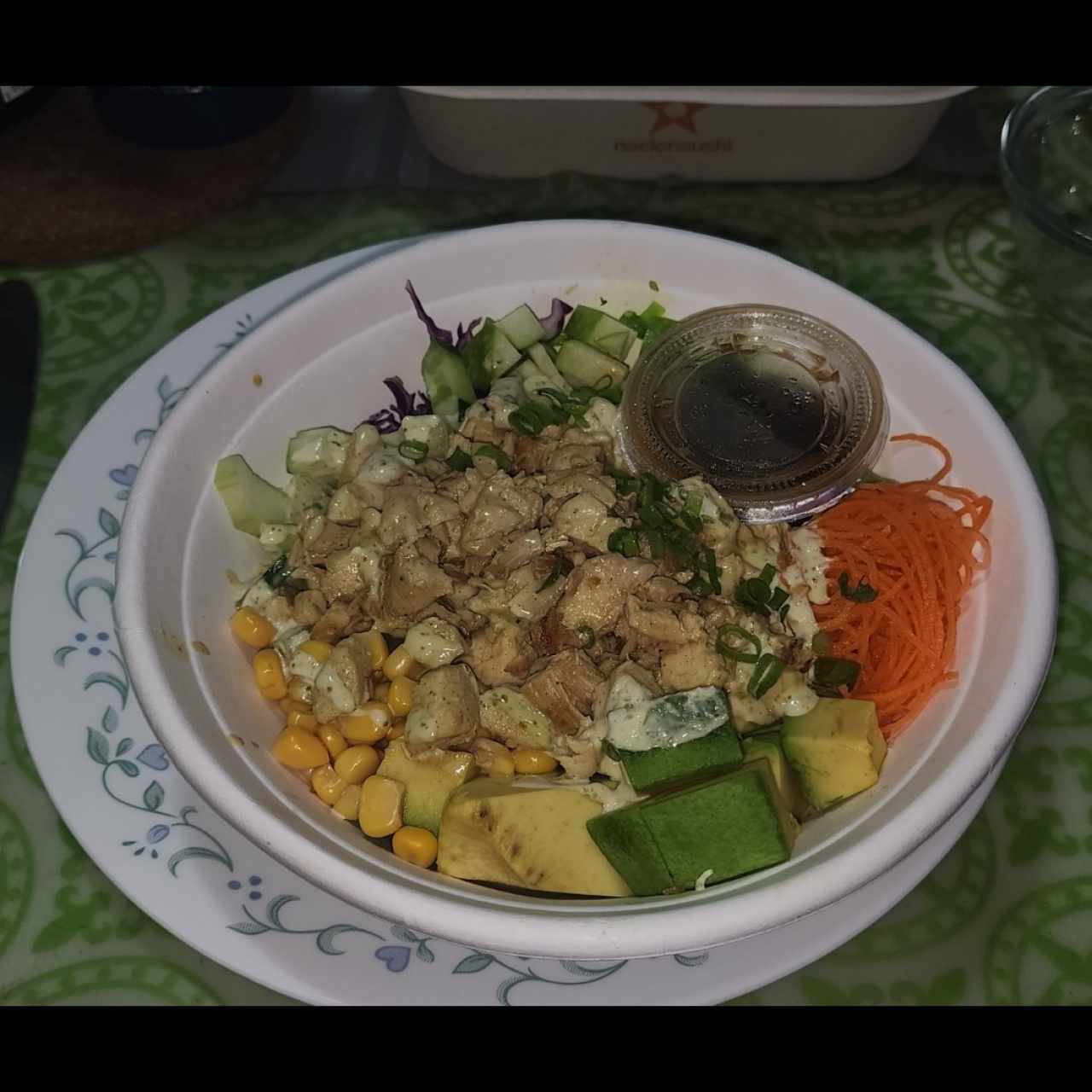 Poke de Pollo al Curry