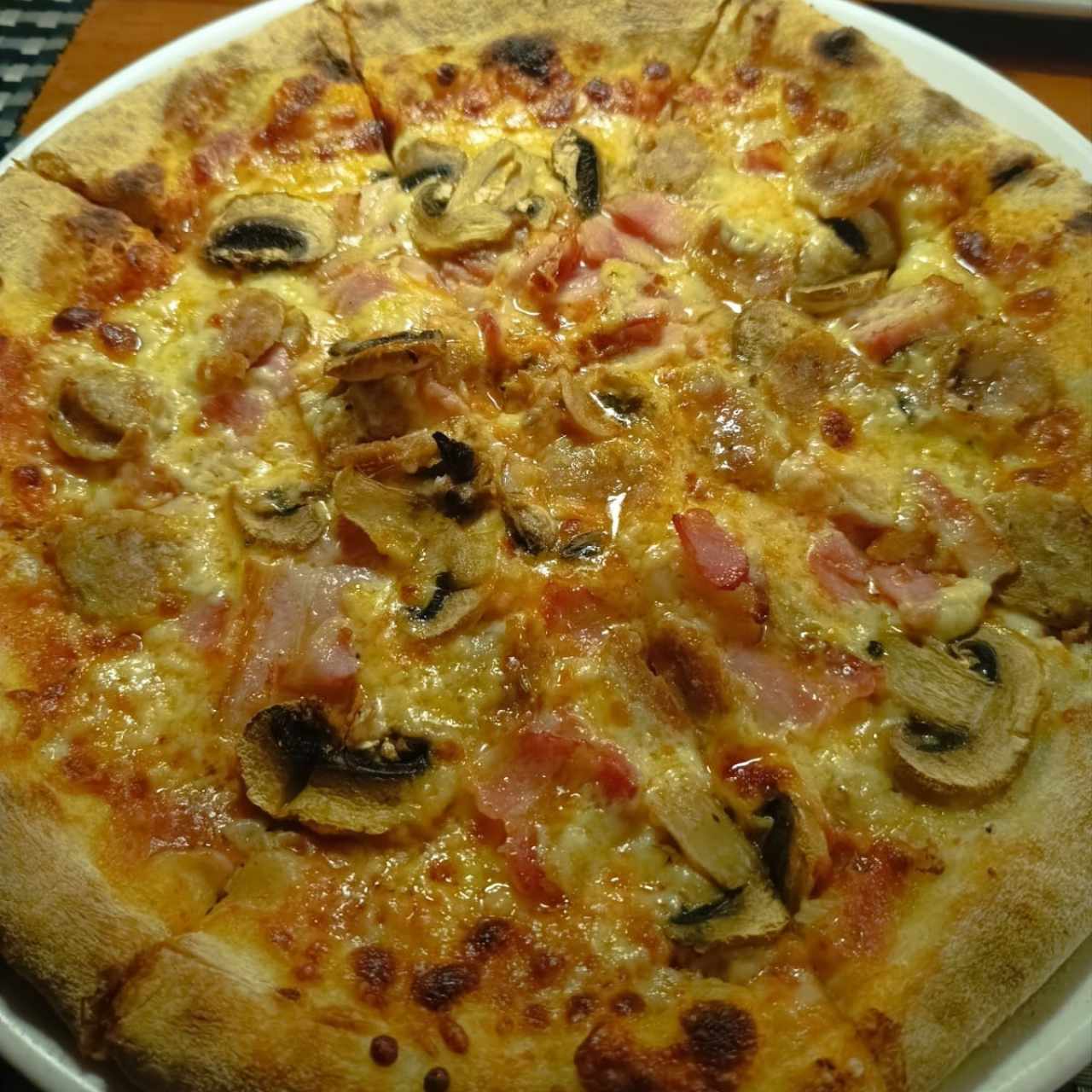 Pizzas - Napoletana