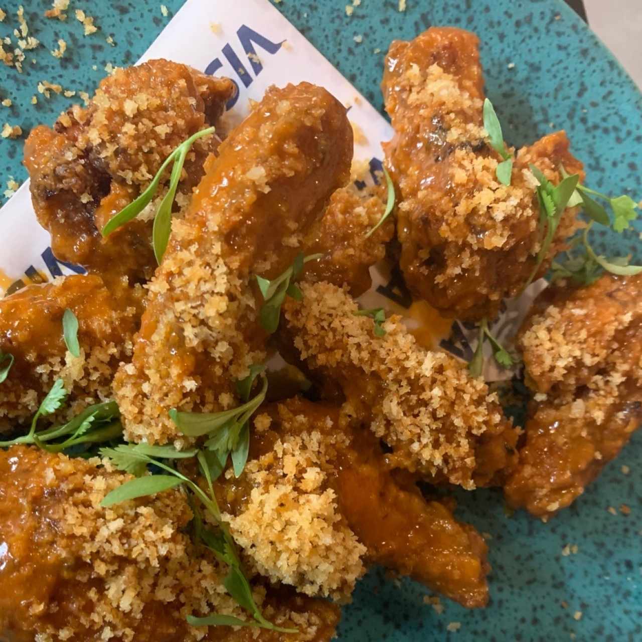 Buffalo wings w/ Blue Cheese