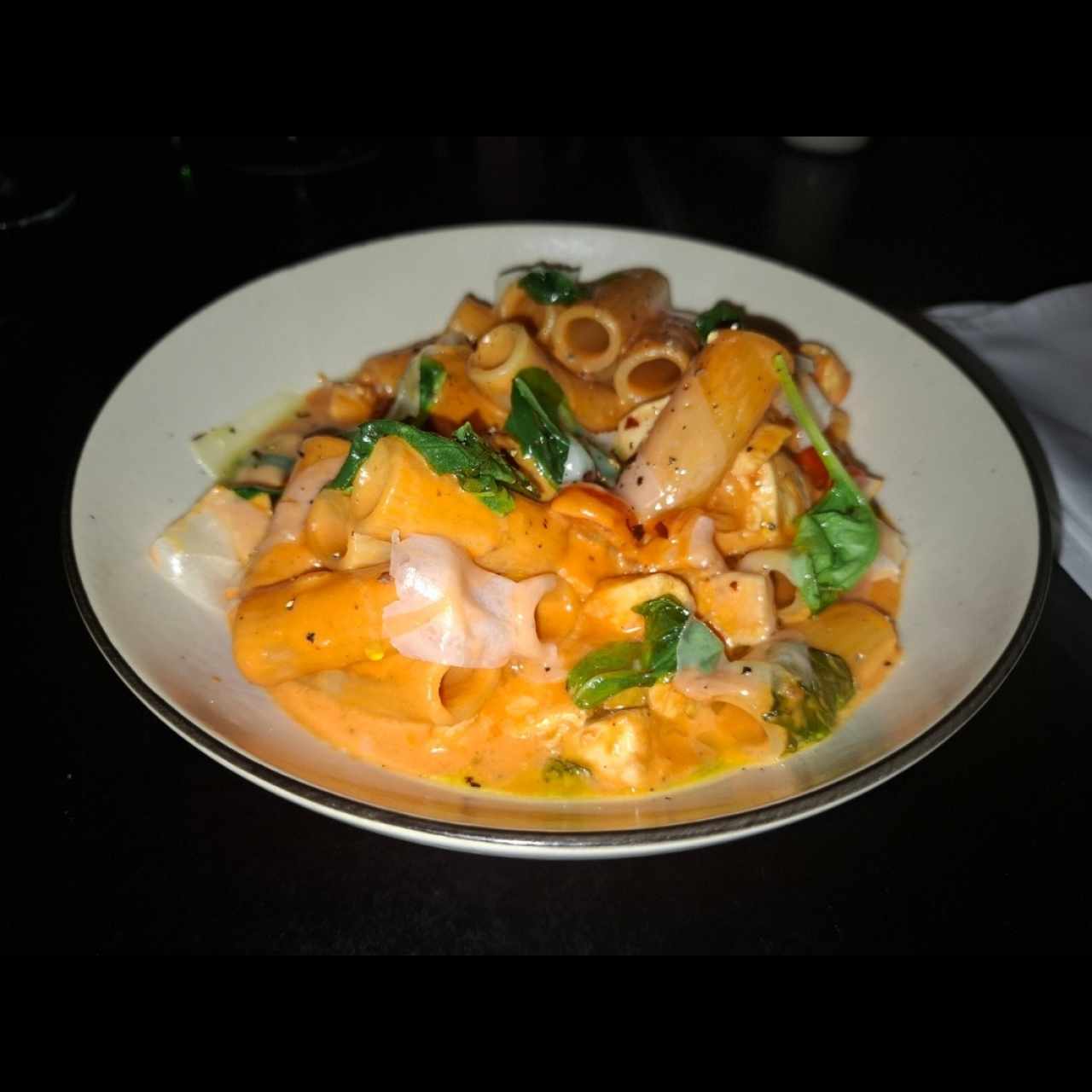 Rigatoni con Pollo a la Florentina