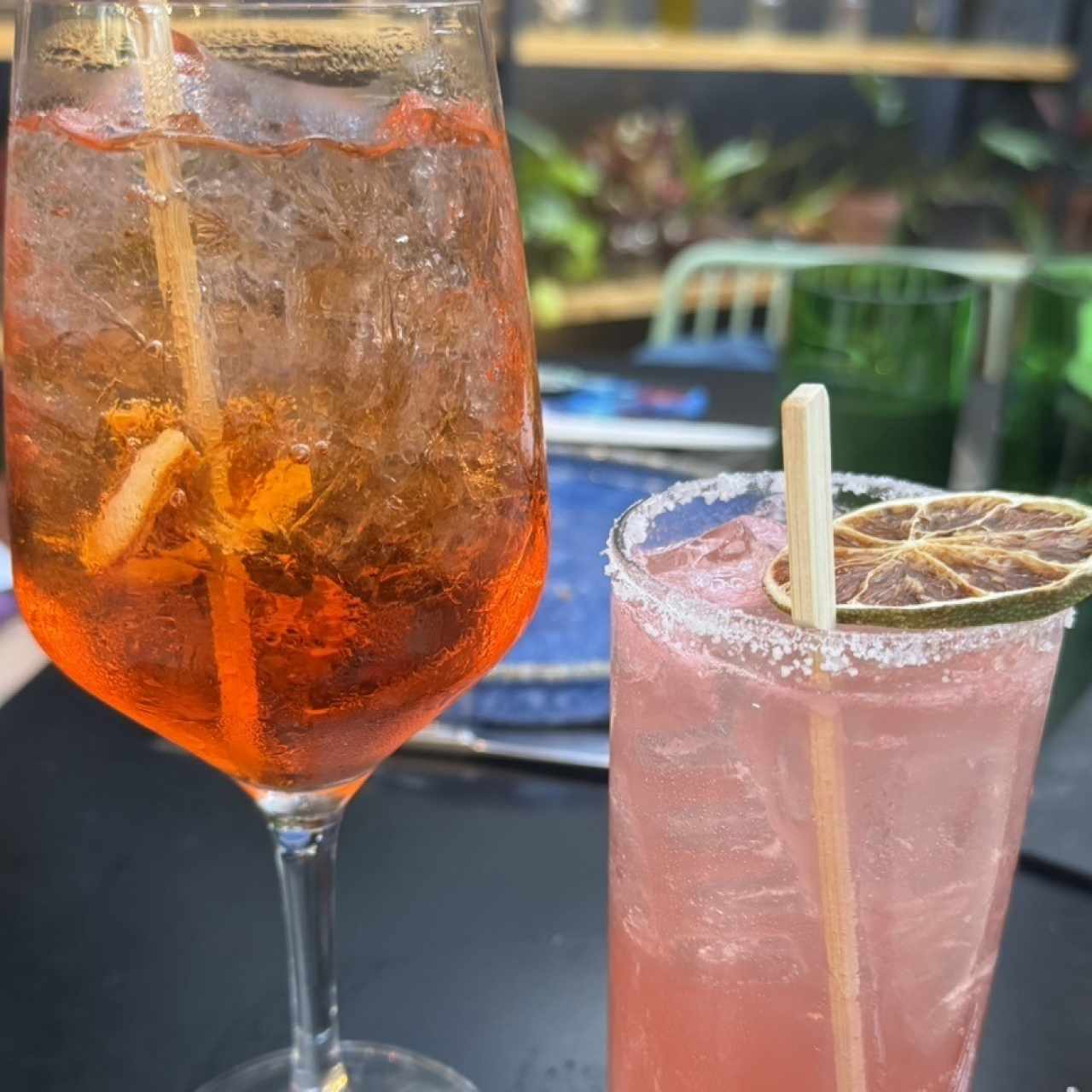 Cocteles Aperol y Paloma 