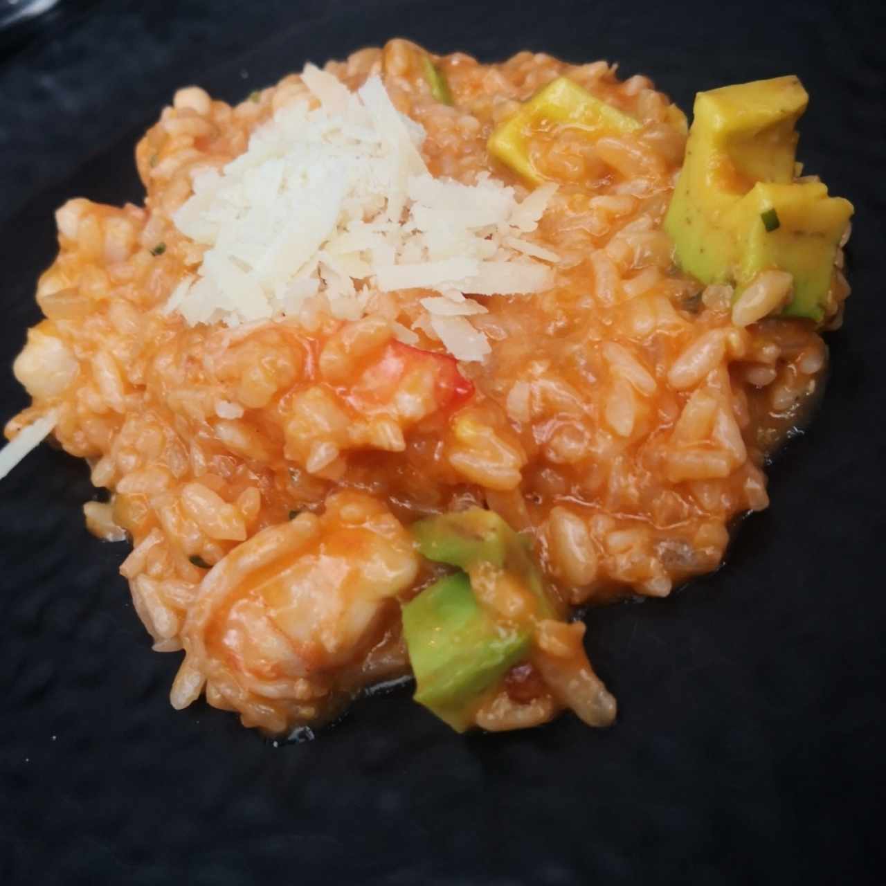 Rissotto de langostinos y aguacate