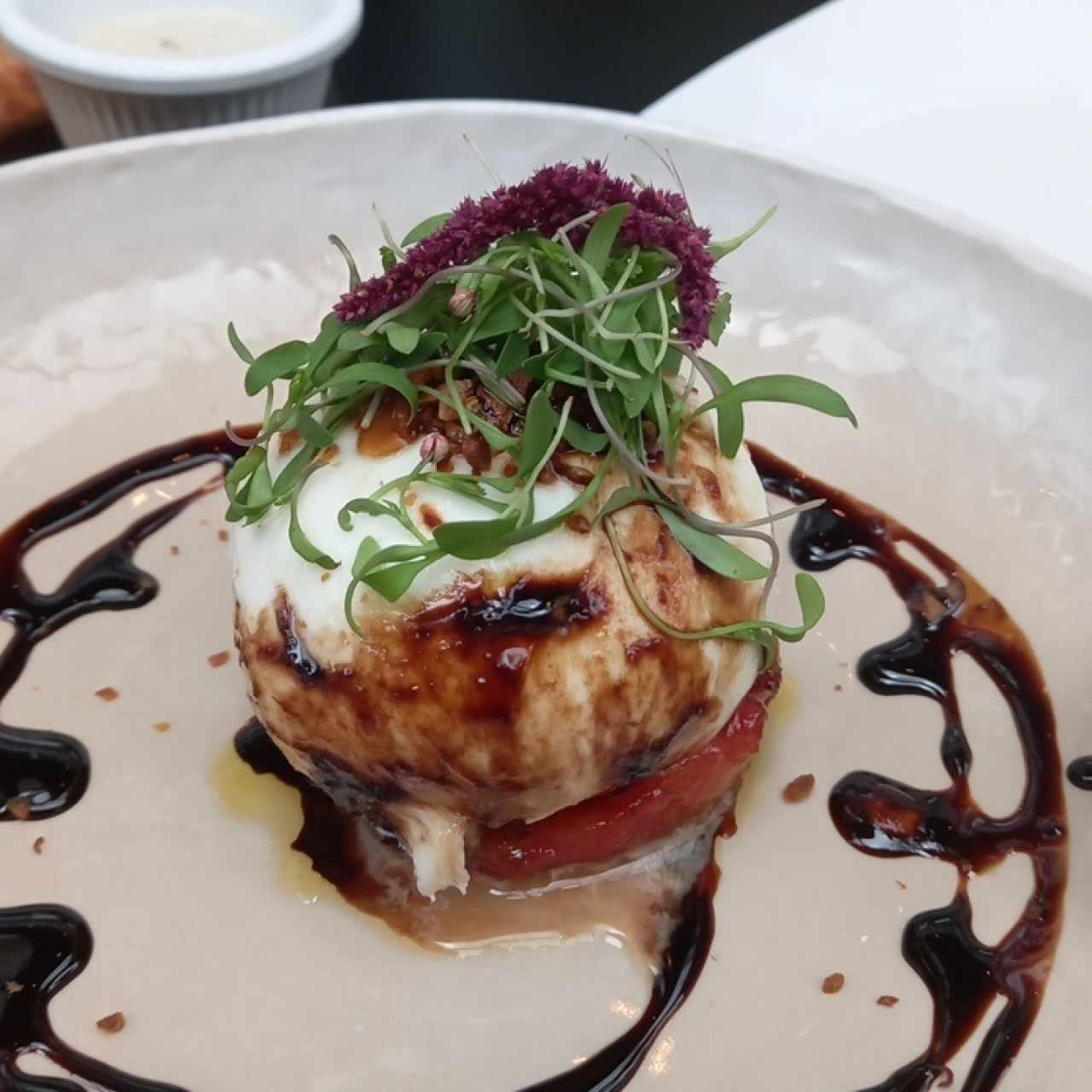 Burrata y tomate rostizado