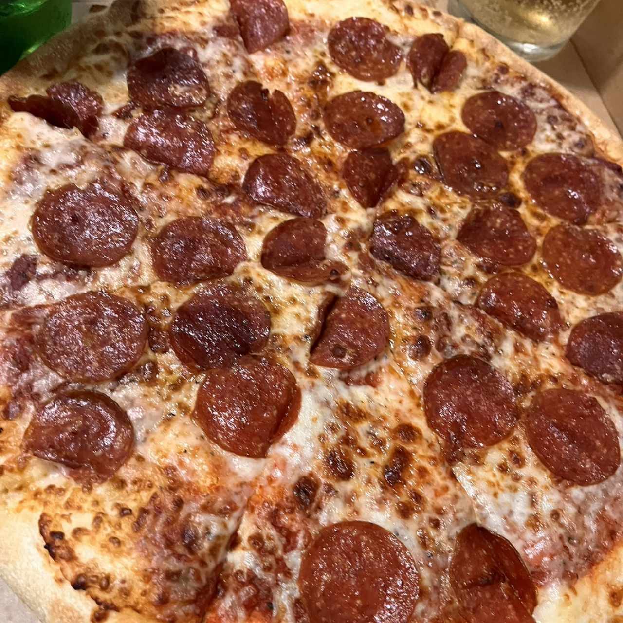 Pizza con Pepperoni Familiar