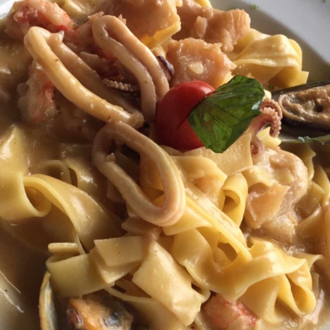fettuccine con mariscos 