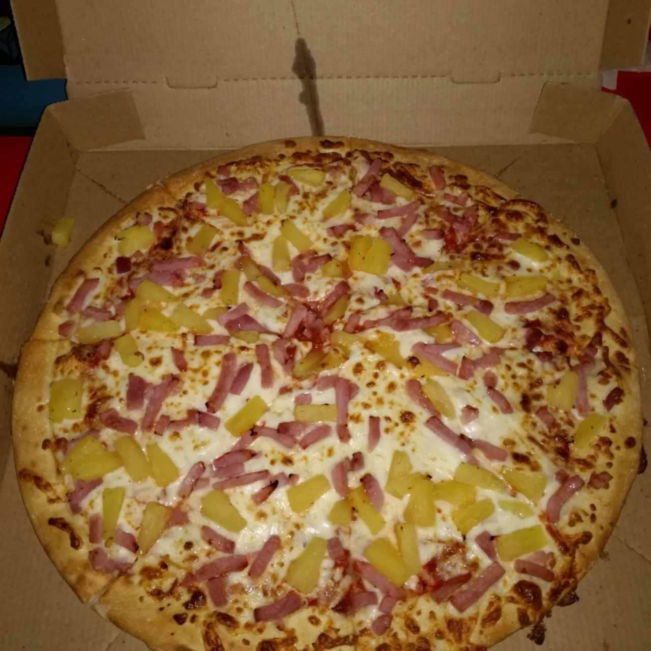 pizza hawaiana