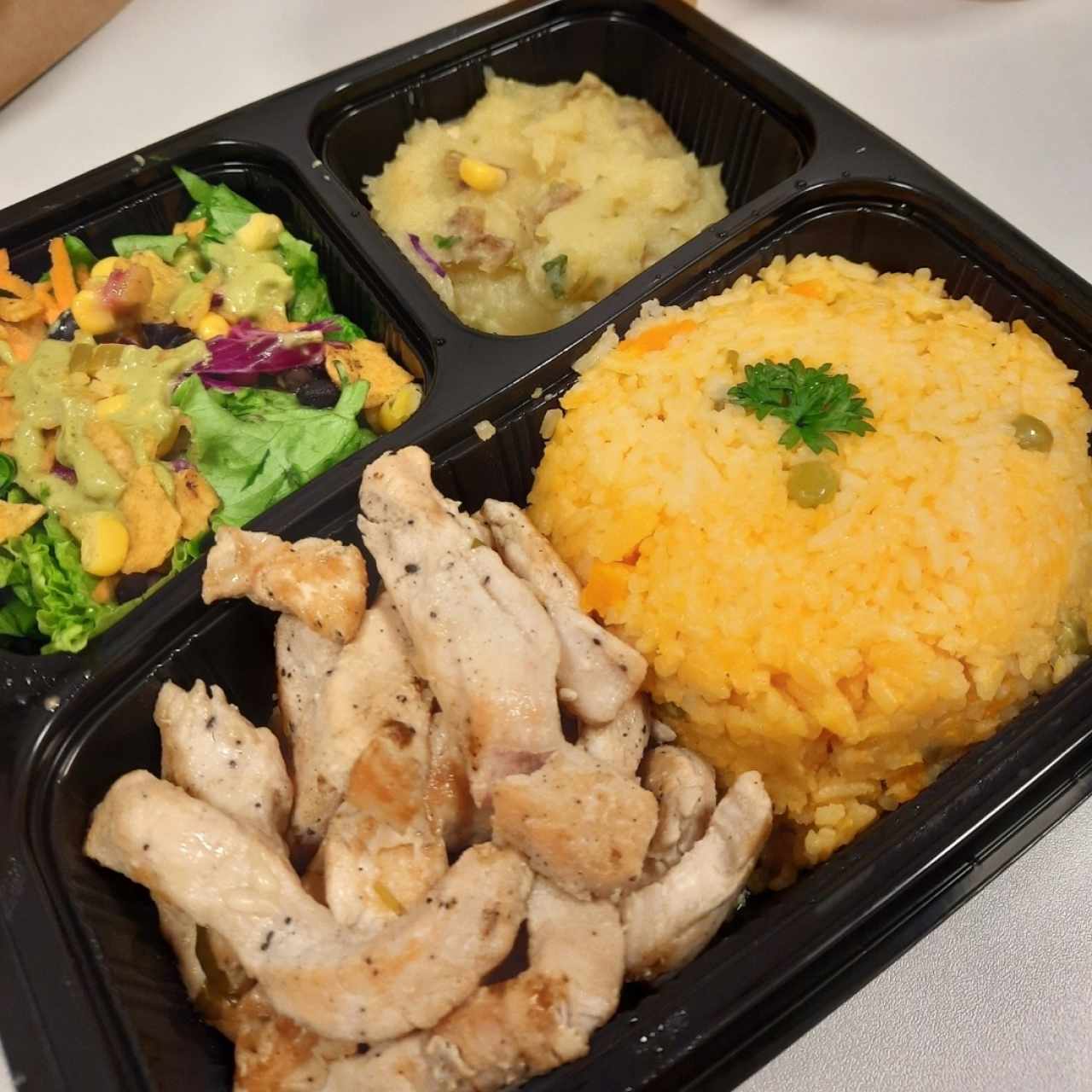 Menú Del Día + Sopa + Limonada