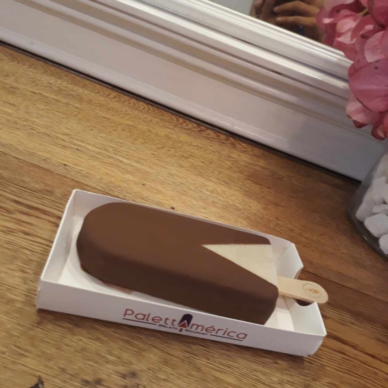 Paletta Panameña con Cobertura de Chocolate al Leche 