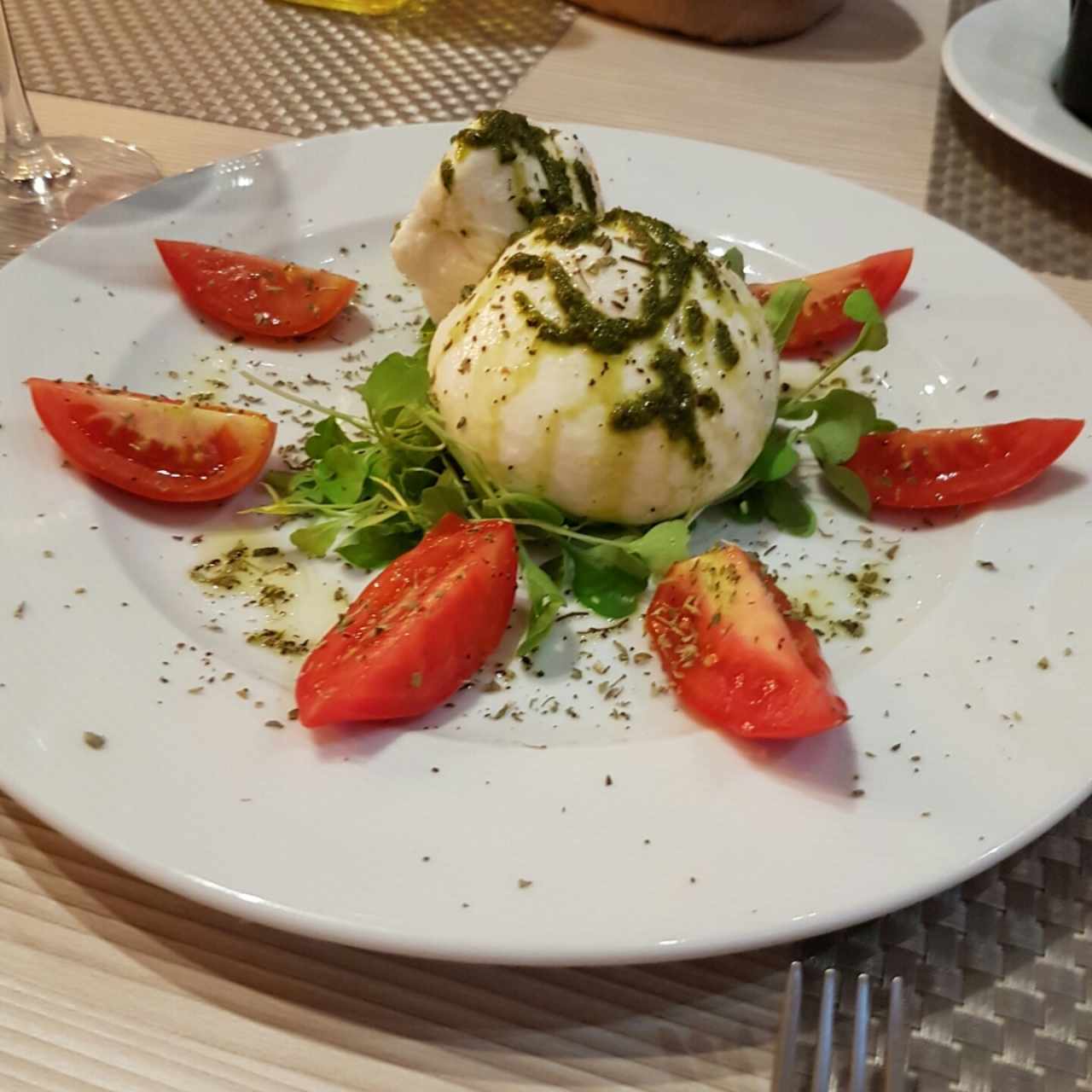 Antipasti - Burrata italiana