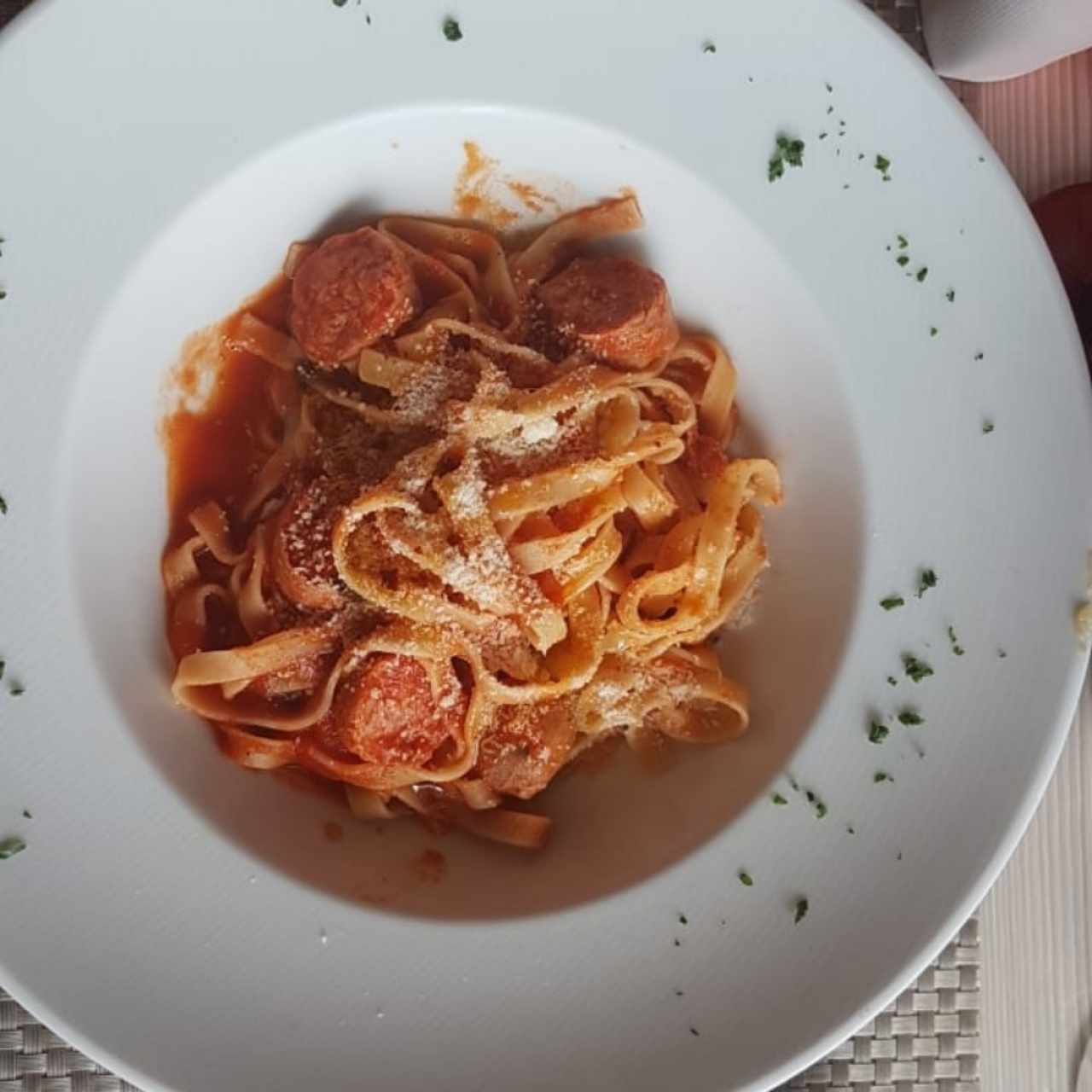 fetuccinni con salchicha