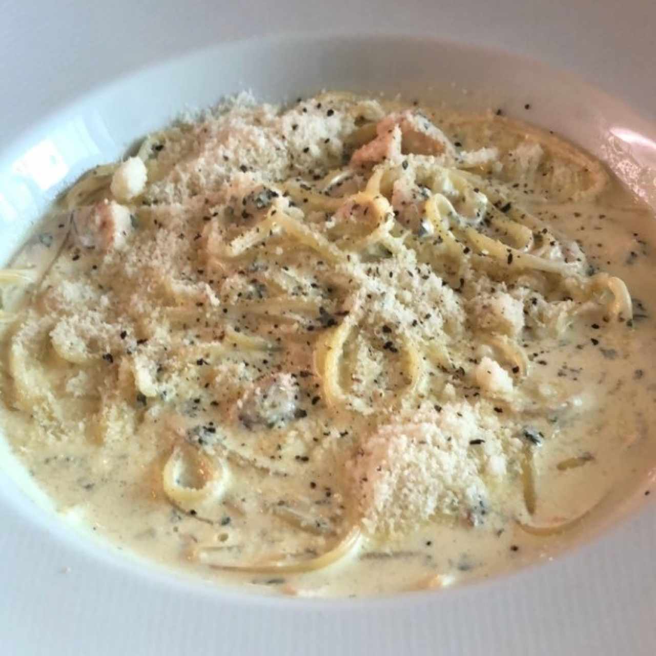 linguini en crema blanca y salmon FULL RECOMENDADO