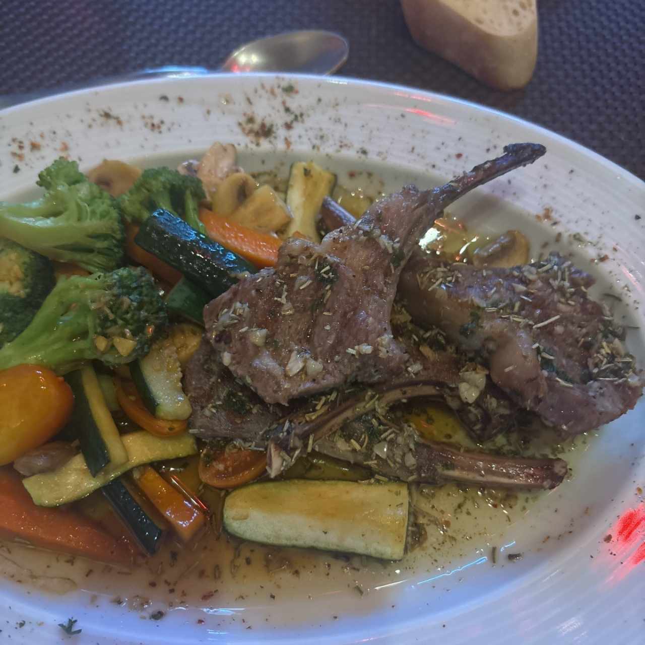 Chuleticas de Cordero al Romero